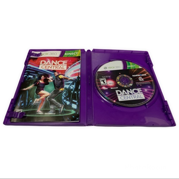 Xbox 360 Kinect Bundle and 2 Kinect Games: Dance Central and Leela & All Cables - Picture 8 of 13